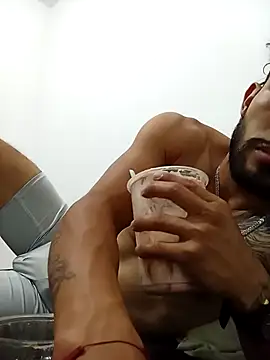 kingbickcockDn online show from November 7, 8:03 am