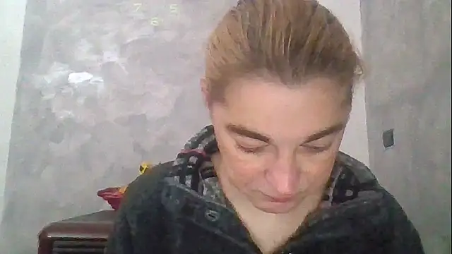 GoldenAngelMilf online show from March 19, 6:06 am