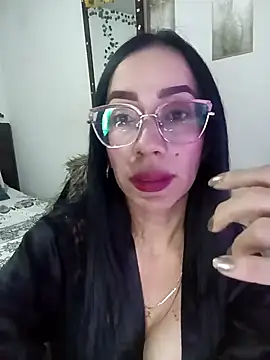 YaraDuartee online show from March 8, 2:04 am