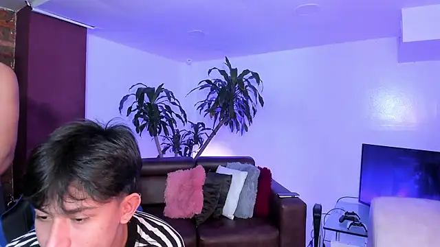 Spaceboys18 online show from October 15, 1:17 am