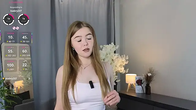 TwixieGuo online show from October 16, 11:00 am