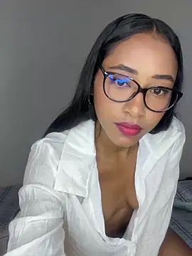 Soleyma  online show from September 30, 1:38 pm