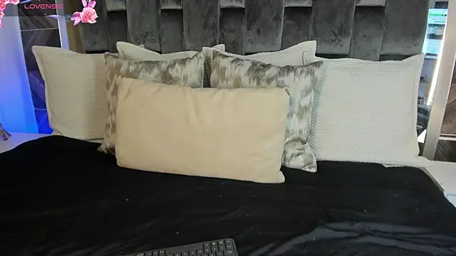 NaylaGrey online show from August 2, 3:49 am