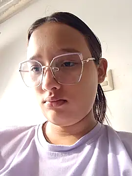 young dairy01 online show from October 2, 12:12 pm