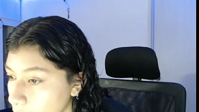 Ivonnybonn online show from October 21, 8:53 pm