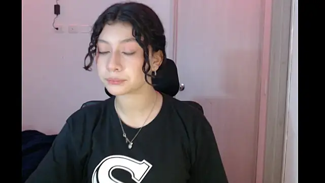 Ivonnybonn online show from November 20, 7:08 am