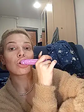 Conny Shellie online show from November 24, 12:10 am