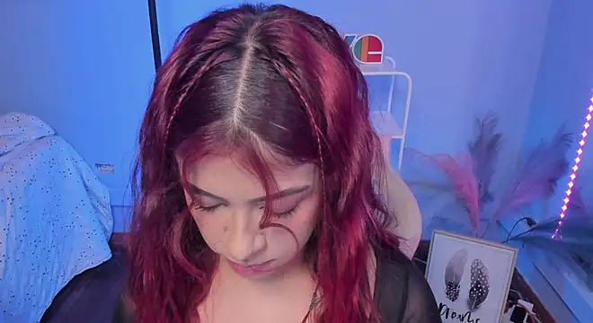 KathiaSaenz  online show from January 17, 4:39 am