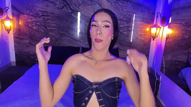 Chanel-munoz online show from October 2, 3:46 am