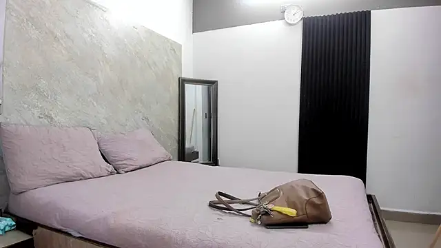 Chanel-munoz online show from November 28, 2:36 am