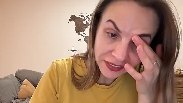 AnnieLove7722 online show from November 10, 10:36 am