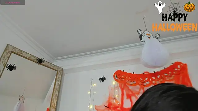 sofi laane online show from October 30, 12:06 pm