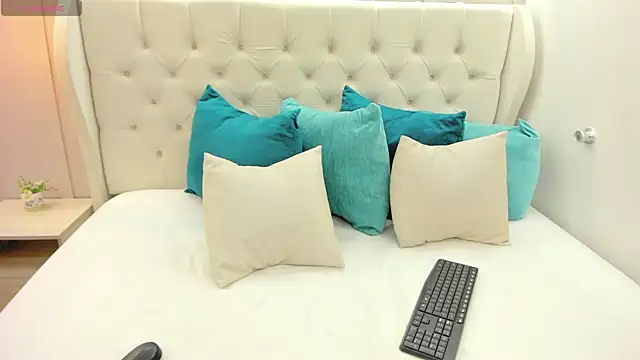 ivy aoki online show from October 3, 5:21 pm