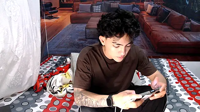 RomeoMillerr online show from June 21, 4:59 am