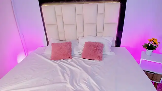 Snapshot of Athenea__fox chatting on October 11, 11:20 am Athenea fox online show from October 11, 11:20 am