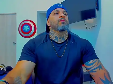 Snapshot of JoshRigby chatting on October 16, 7:15 pm JoshRigby online show from October 16, 7:15 pm