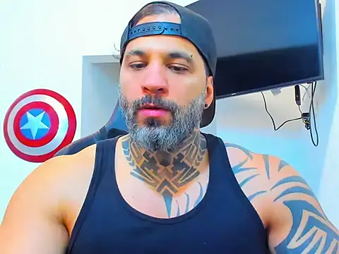 Snapshot of JoshRigby chatting on December 3, 8:07 pm JoshRigby online show from December 3, 8:07 pm