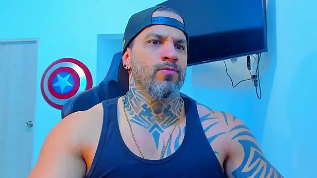 JoshRigby online show from December 18, 8:26 pm