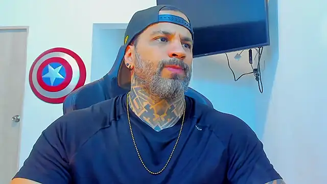 JoshRigby online show from January 11, 8:03 pm