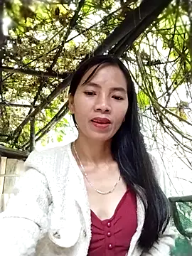 Snapshot of lmc-zz chatting on November 9, 4:33 am lmc-zz online show from November 9, 4:33 am