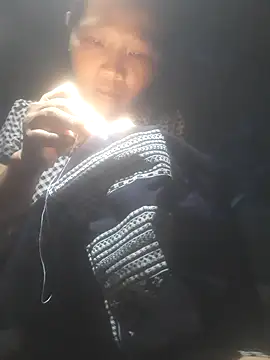 bree-zz online show from October 7, 4:09 am