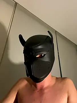 Snapshot of zamir333 chatting on October 10, 8:24 am zamir333 online show from October 10, 8:24 am