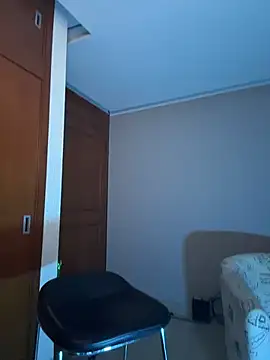 Snapshot of zamir333 chatting on December 4, 2:21 am zamir333 online show from December 4, 2:21 am