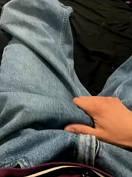 Snapshot of theunknownuncut chatting on November 27, 5:53 am theunknownuncut online show from November 27, 5:53 am