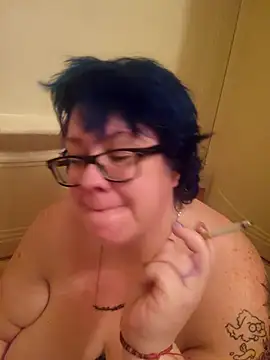 violentviolet68 online show from January 7, 3:20 am