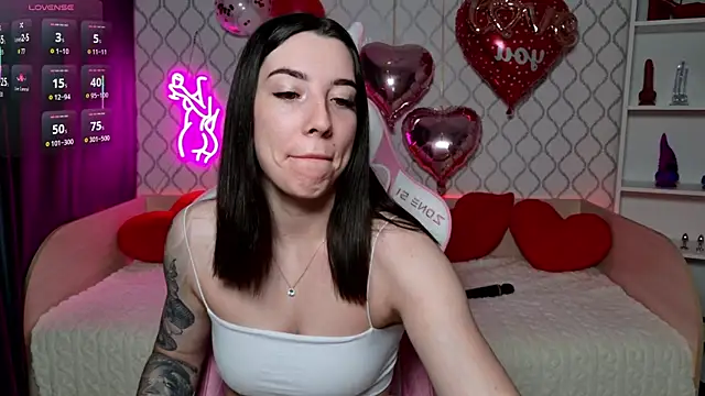 Snapshot of Curious_Lily chatting on February 12, 11:22 pm Curious Lily online show from February 12, 11:22 pm