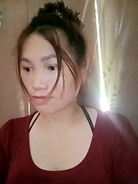 Snapshot of min-xinh chatting on October 4, 5:05 am min-xinh online show from October 4, 5:05 am