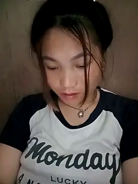 Snapshot of min-xinh chatting on November 9, 9:18 am min-xinh online show from November 9, 9:18 am