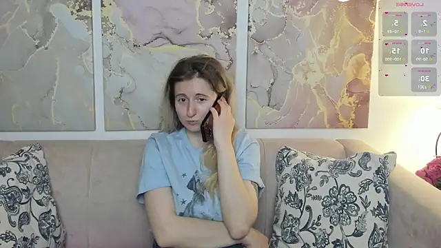 Snapshot of CamillaDreamer chatting on May 27, 3:09 pm CamillaDreamer online show from May 27, 3:09 pm