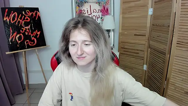 Snapshot of CamillaDreamer chatting on July 8, 11:09 pm CamillaDreamer online show from July 8, 11:09 pm