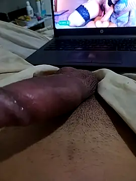 A reyes1122 online show from October 8, 11:30 am