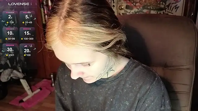 Liaaa Li online show from October 31, 5:36 pm