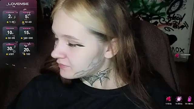 Liaaa Li online show from November 12, 7:24 pm