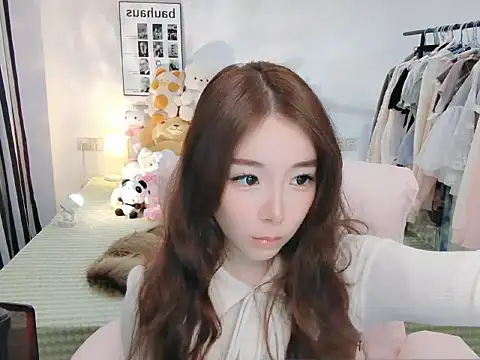 Snapshot of Gardenia-222 chatting on October 15, 8:58 am Gardenia-222 online show from October 15, 8:58 am