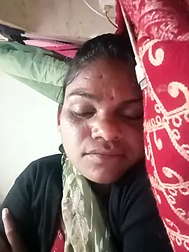 Snapshot of SHMA-77 chatting on February 12, 5:19 pm SHMA-77 online show from February 12, 5:19 pm