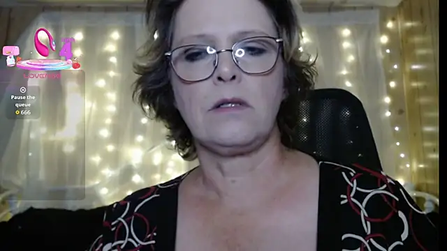 TrailerParkTracee online show from October 29, 2:36 am