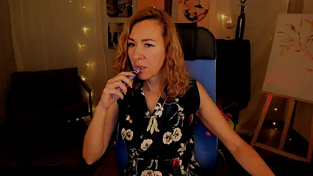 DonnaSmitth online show from November 4, 9:19 am