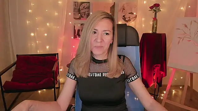 Snapshot of DonnaSmitth chatting on March 2, 6:37 pm DonnaSmitth online show from March 2, 6:37 pm