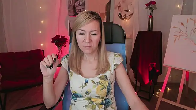 Snapshot of DonnaSmitth chatting on March 13, 6:36 pm DonnaSmitth online show from March 13, 6:36 pm