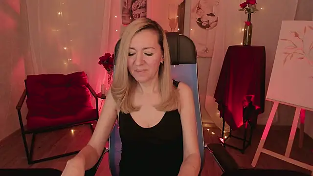 Snapshot of DonnaSmitth chatting on March 24, 7:08 pm DonnaSmitth online show from March 24, 7:08 pm