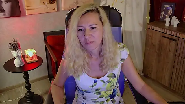 DonnaSmitth online show from July 29, 10:08 pm