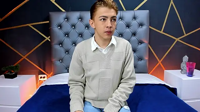 Snapshot of Lian_Miller1_ chatting on October 8, 12:36 pm Lian Miller1 online show from October 8, 12:36 pm