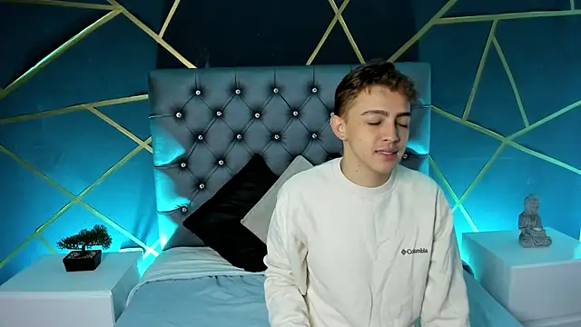 Snapshot of Lian_Miller1_ chatting on October 9, 12:14 pm Lian Miller1 online show from October 9, 12:14 pm