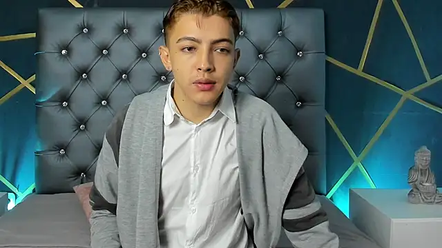 Snapshot of Lian_Miller1_ chatting on October 16, 12:28 pm Lian Miller1 online show from October 16, 12:28 pm