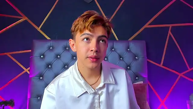 Snapshot of Lian_Miller1_ chatting on November 4, 12:26 pm Lian Miller1 online show from November 4, 12:26 pm