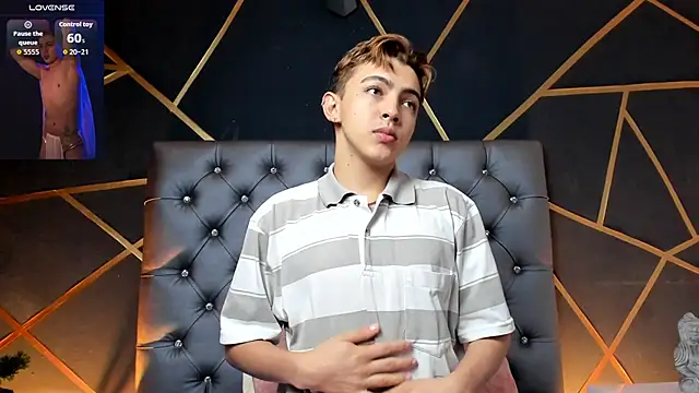 Snapshot of Lian_Miller1_ chatting on November 7, 12:27 pm Lian Miller1 online show from November 7, 12:27 pm